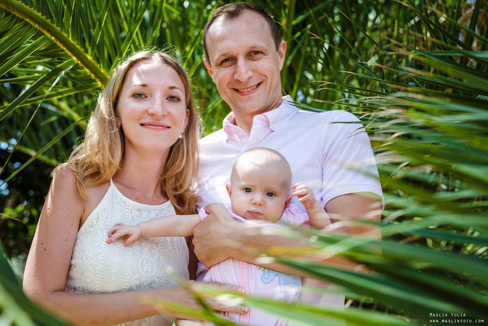 Летняя семейная фотосессия в Барселоне. Фотограф в Барселоне Испании Маслик Юлия