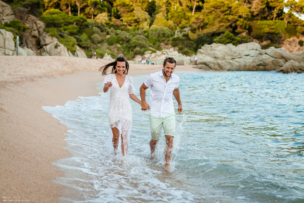 Пляжная фотосессия в Калелье. Фотограф в Барселоне Испании Маслик Юлия