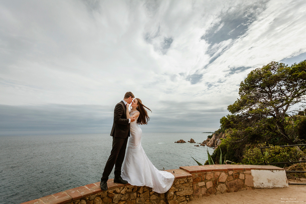 Sesja ślubna w Blanes - Hiszpania. Fotograf w Barcelonie Hiszpanii Maslik Yulia