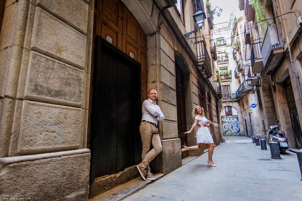 Нежная фотосессия в Барселоне. Фотограф в Барселоне Испании Маслик Юлия