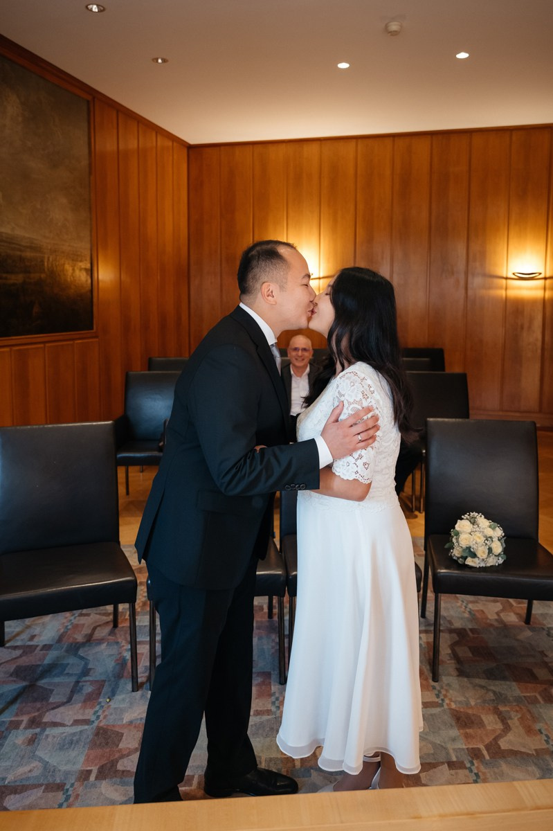 FIrst kiss as bride and groom