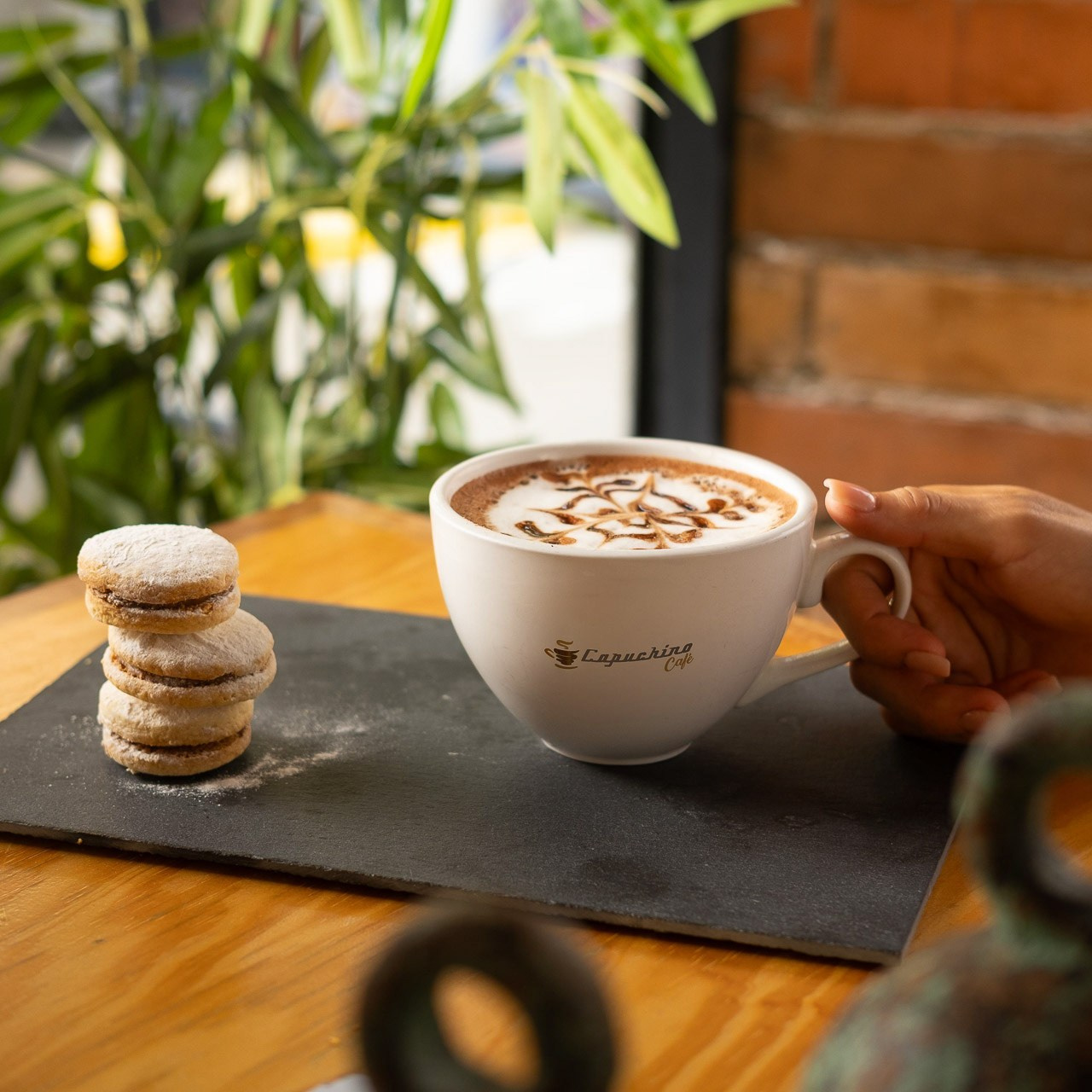Capuchino Cafe. Daniel Brand | Fotografía de Bodas y Comercial en Honduras