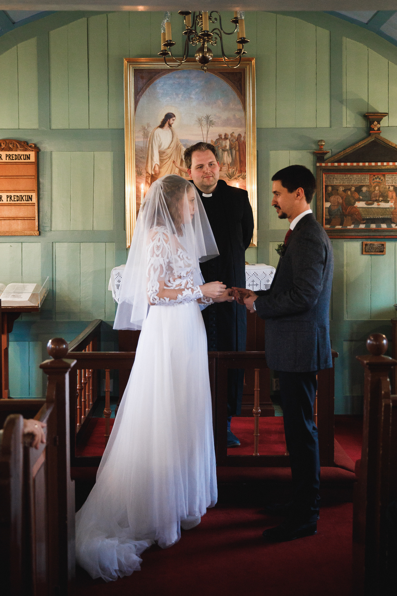 Iceland wedding and elopement photographer. Iceland elopement photographer & videographer