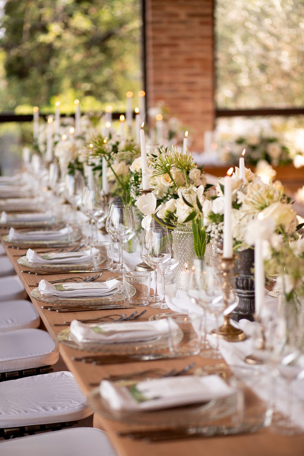 Elegant wedding reception table styling at a luxury Italian wedding venue