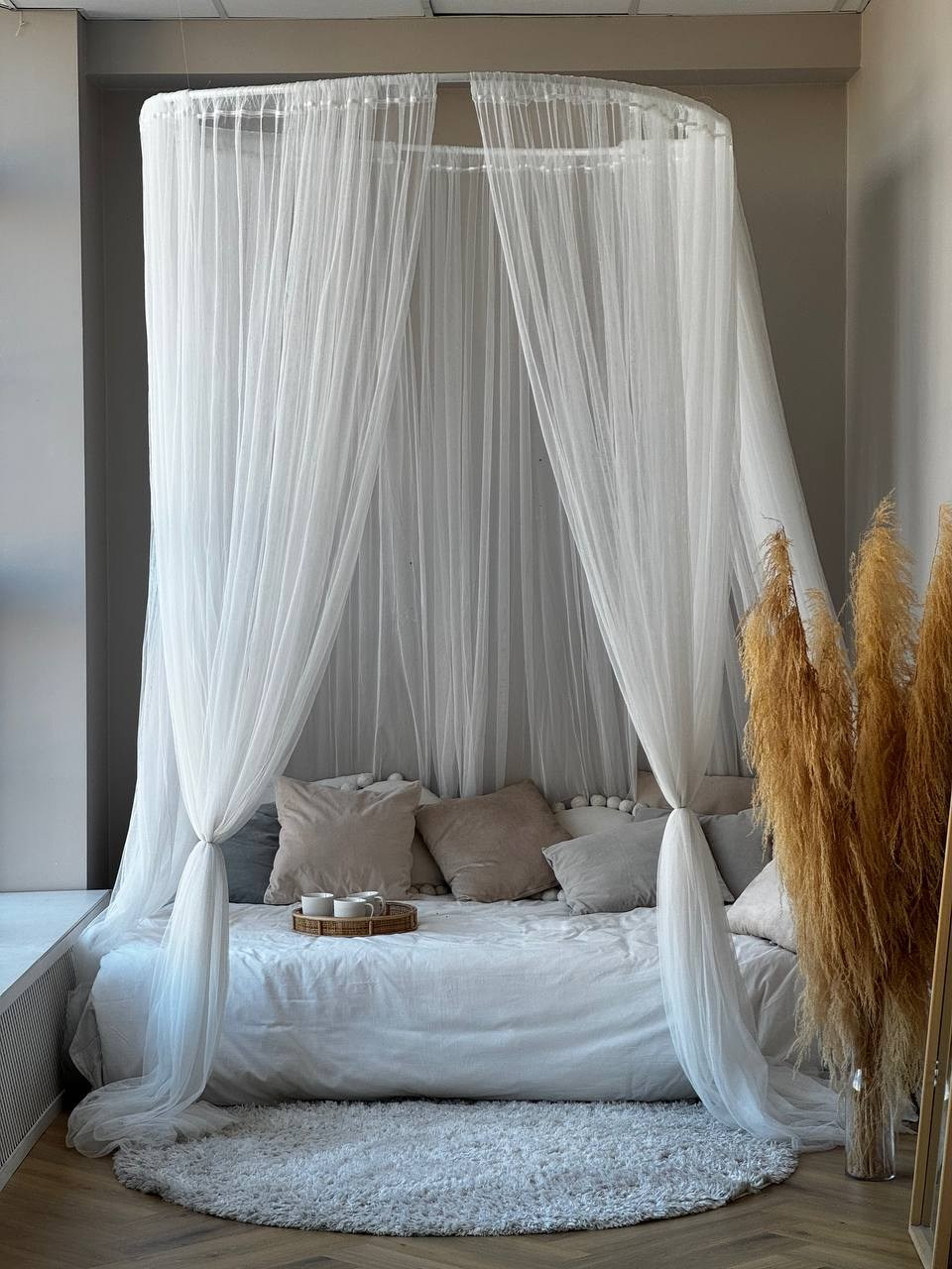 MONE – Eleganta fotosesijas telpa ar dabisko gaismu Rīgā. Fotostudija VEF Rīga