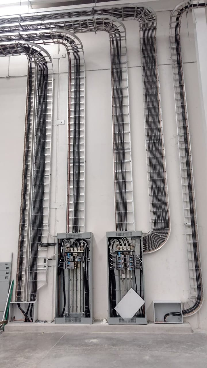 Instalación eléctrica Industrial. Grupo DECOCO