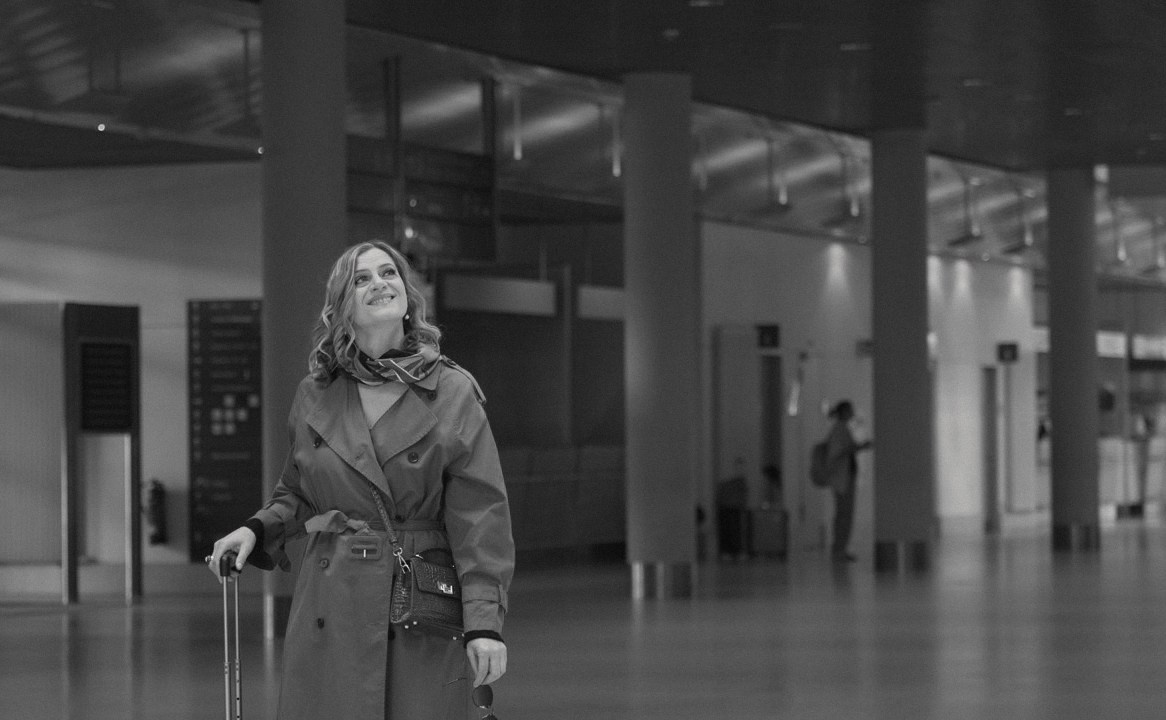 Schwarz-Weiß-Fotoshooting am Flughafen. Schwarz-weiß Fotografie in Münster. Fotografin Viktoria Roschen