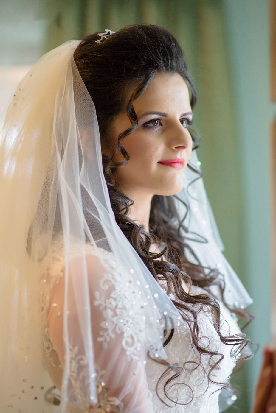 Portrete – Eleganță și expresivitate. Fotograf de nuntă, corporate, botezuri, majorate și aniversări Roman, Lucaci Cornel