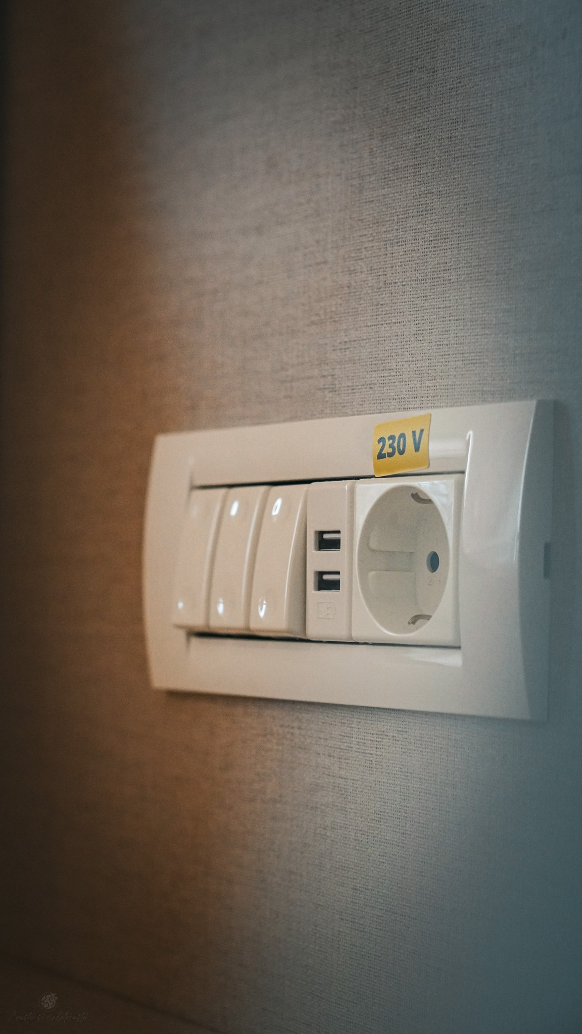 Bacolux Koralyo. Creste si calatoreste