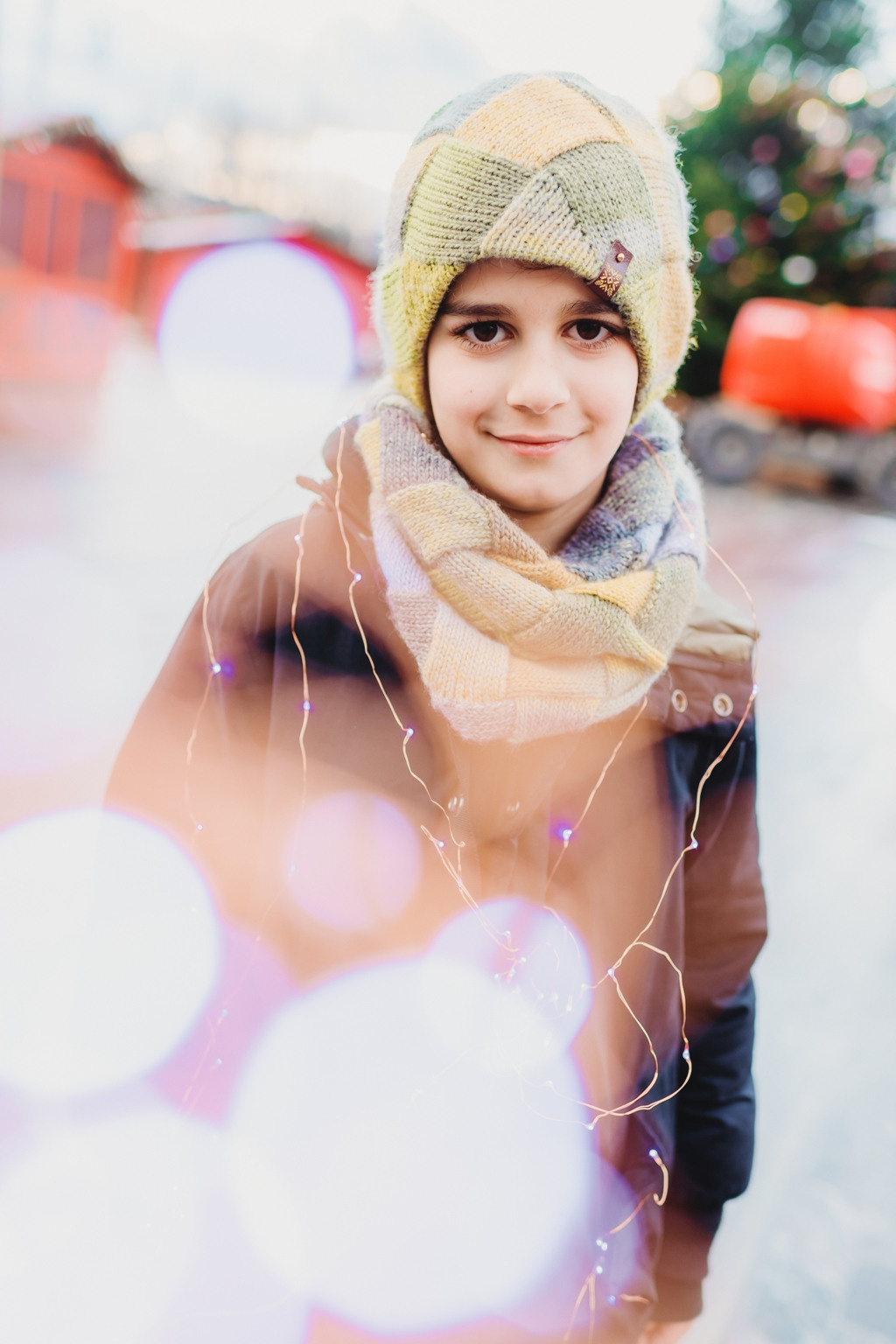 SABINA, NEBOJSA, PHILIPP AND KEMRAN | CHRISTMAS FAMILY PHOTOSHOOT | ZÜRICH. HOME