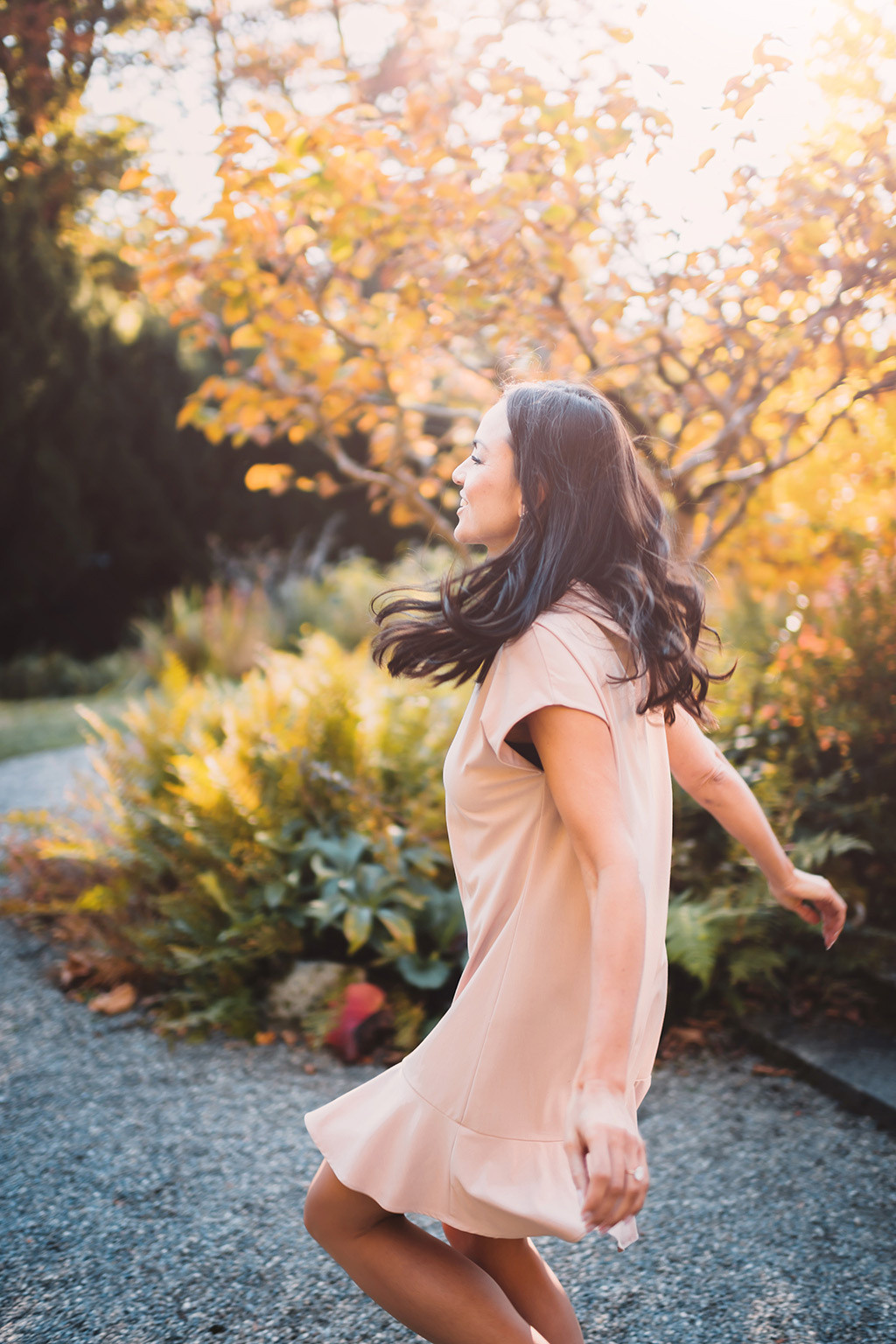 CHRISTINA + HANNES | ENGAGEMENT | ZÜRICH, SWITZERLAND. HOME