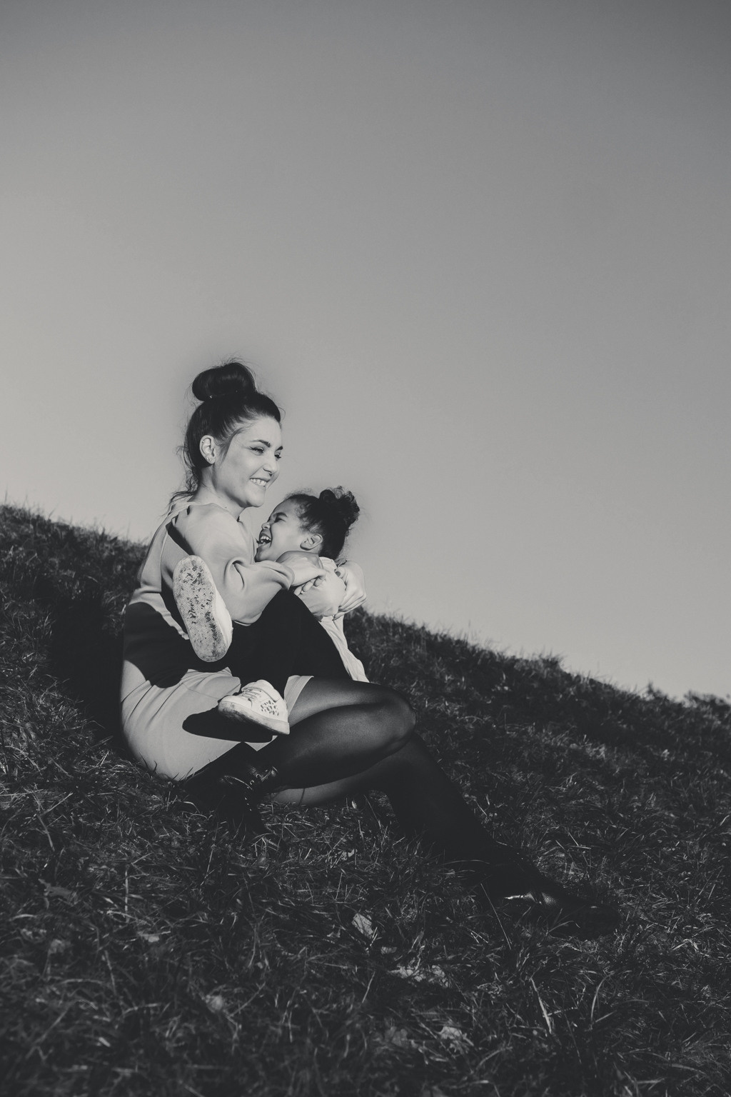 JESSICA AND MIA | FAMILY PHOTOSHOOT | ZÜRICH. HOME