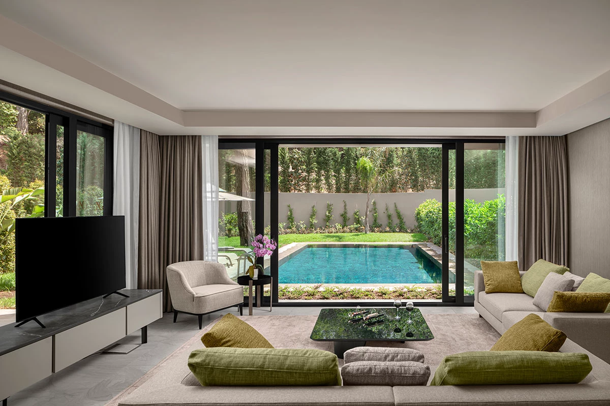 NG PHASELIS BAY. Lero Photographer and a set designer|individual custom portrait and advertising photography in Zutphen