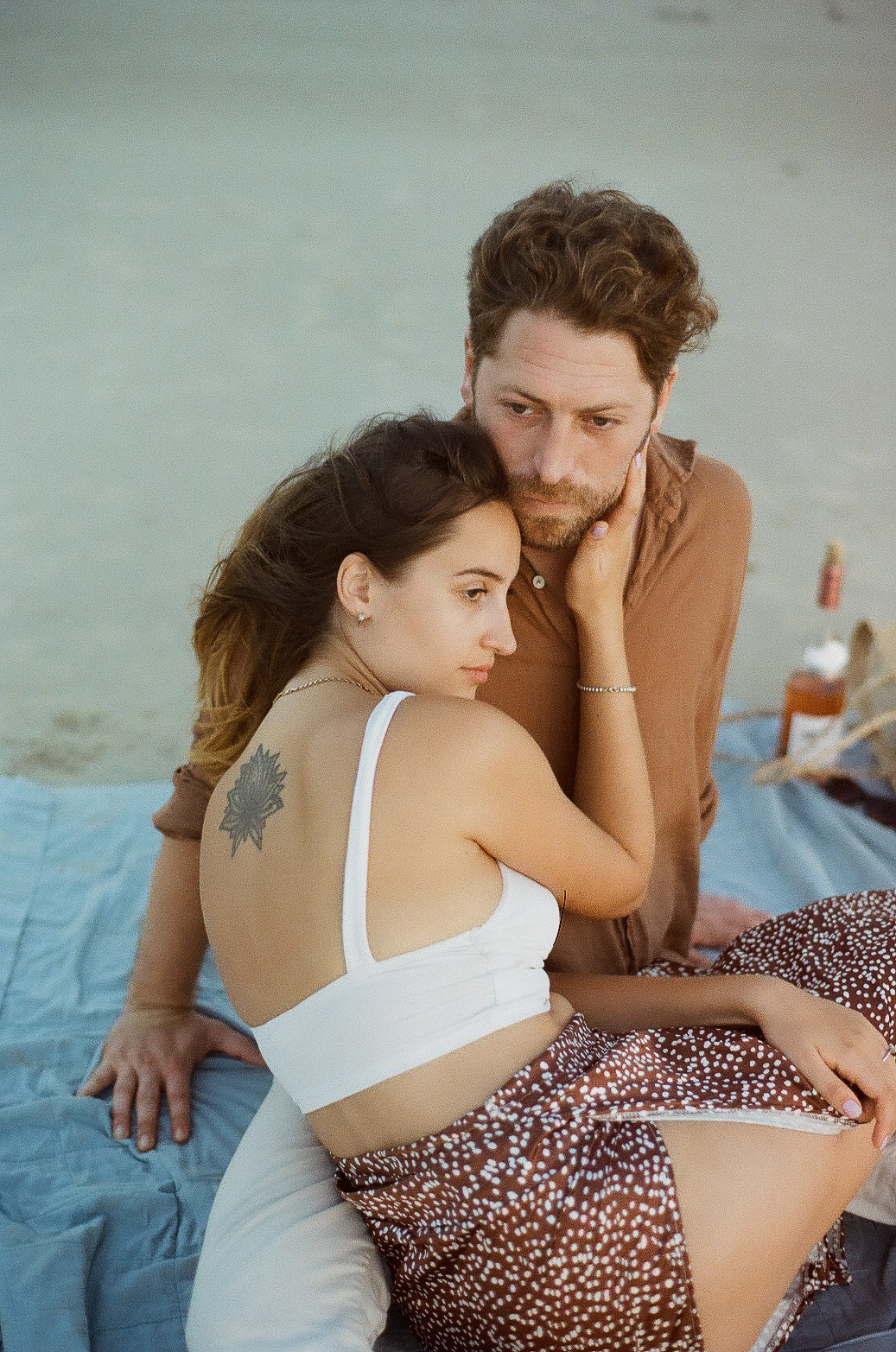 Dasha & Jessie. Film photographer