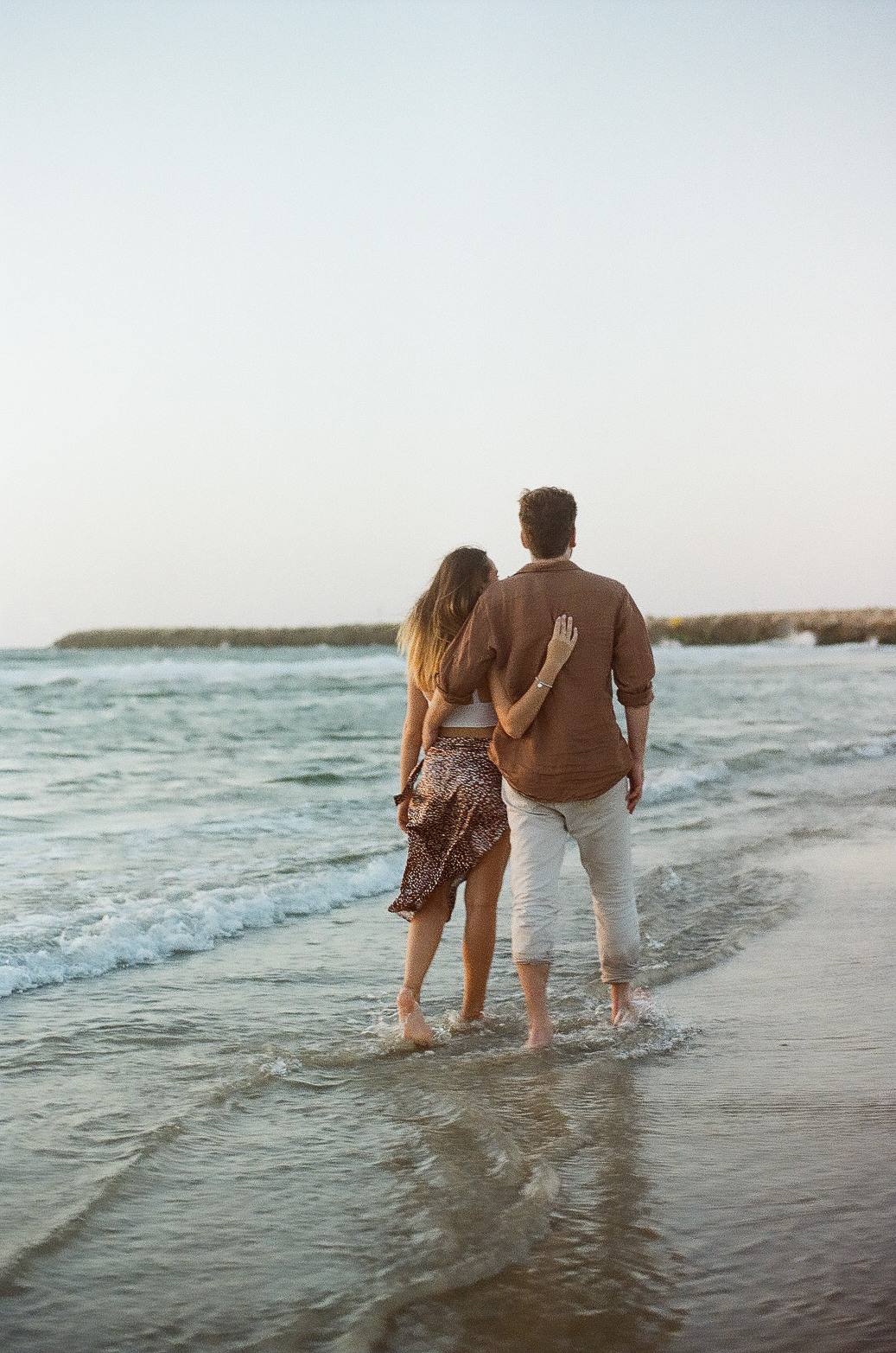 Dasha & Jessie. Film photographer