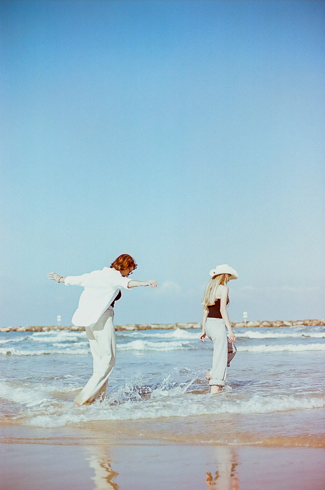 Marina and Mother. Film photographer