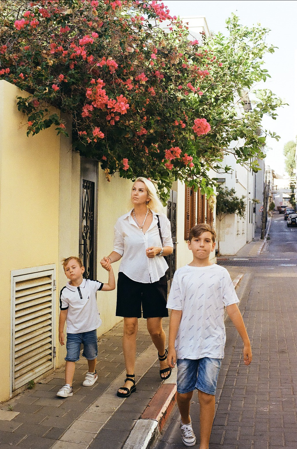 Анна с семьей. Film photographer