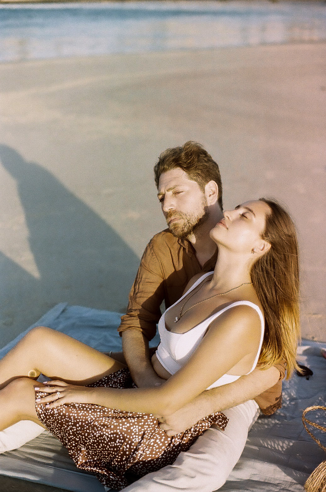 Dasha & Jessie. Film photographer