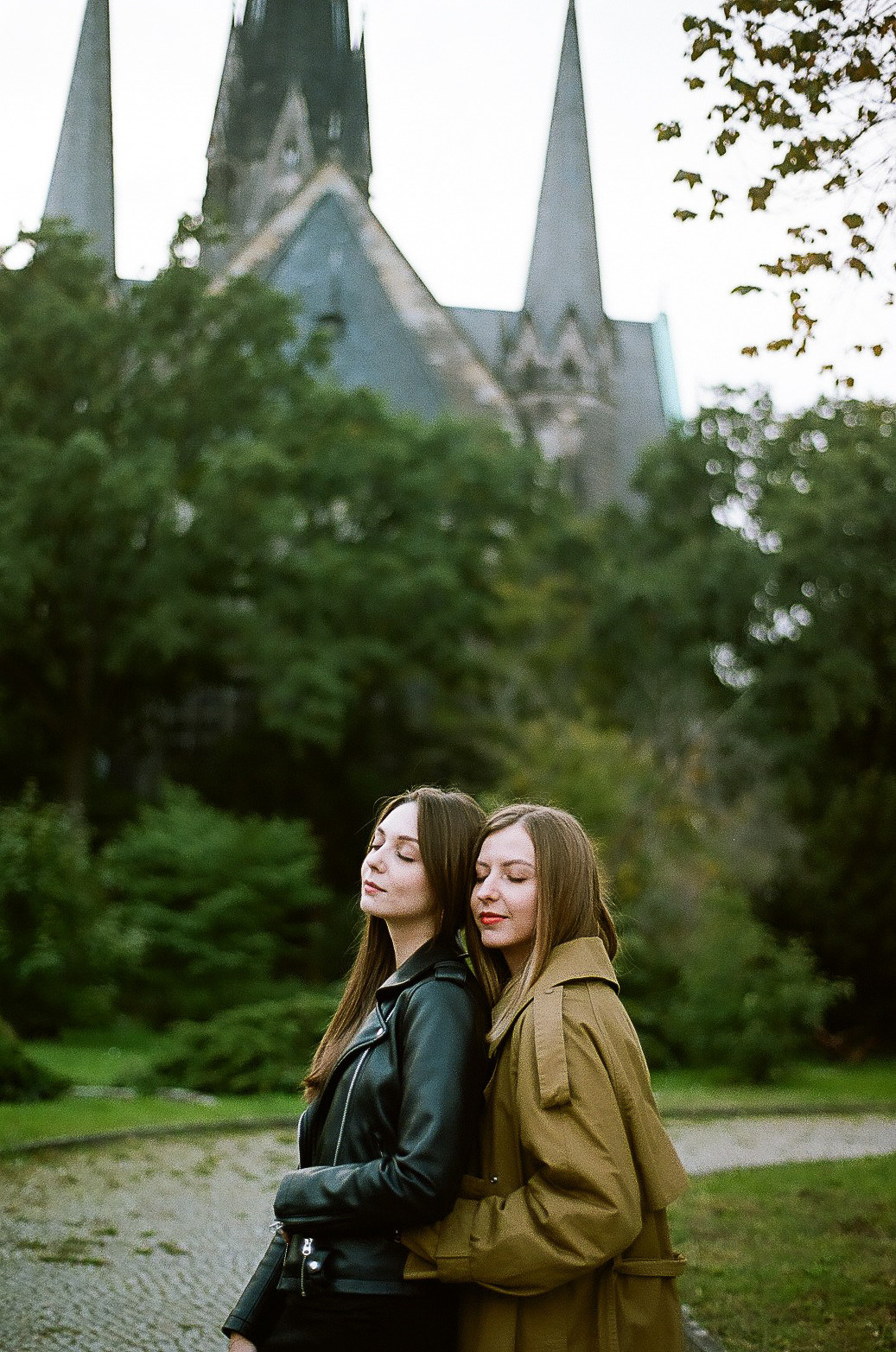 Катя и Лера. Film portrait photographer