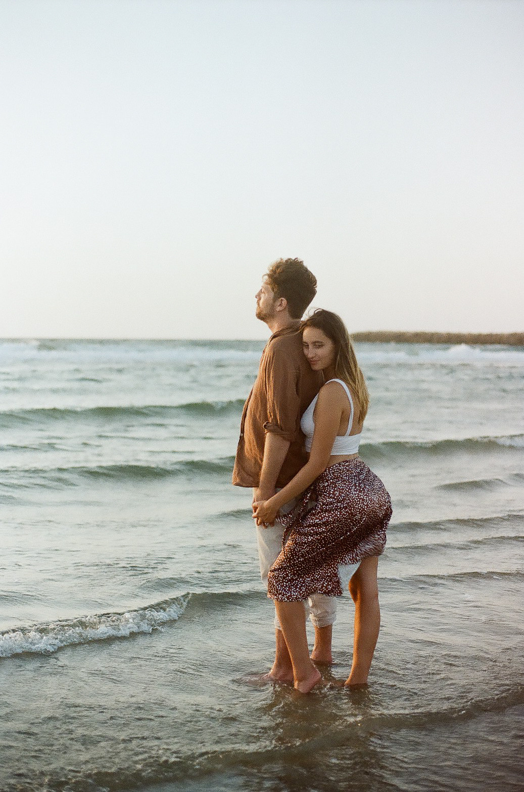 Dasha & Jessie. Film photographer