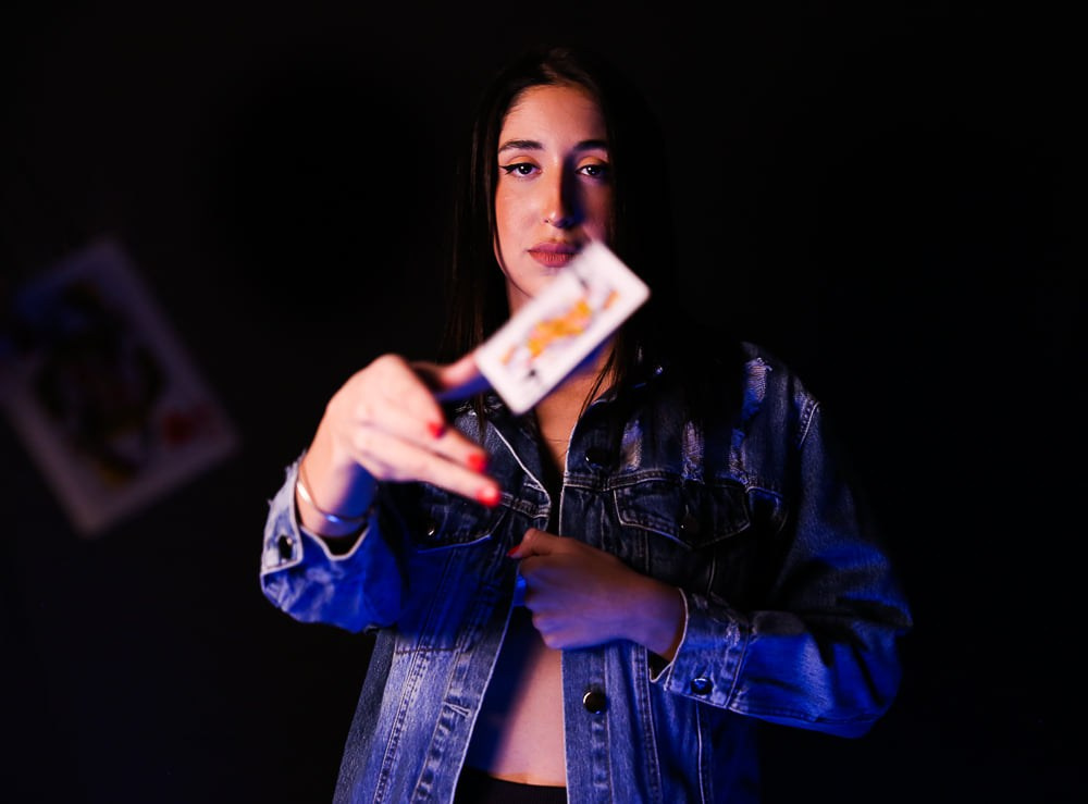 צילומי סטודיו ודוגמנות. יותם שחר צילום ועריכה