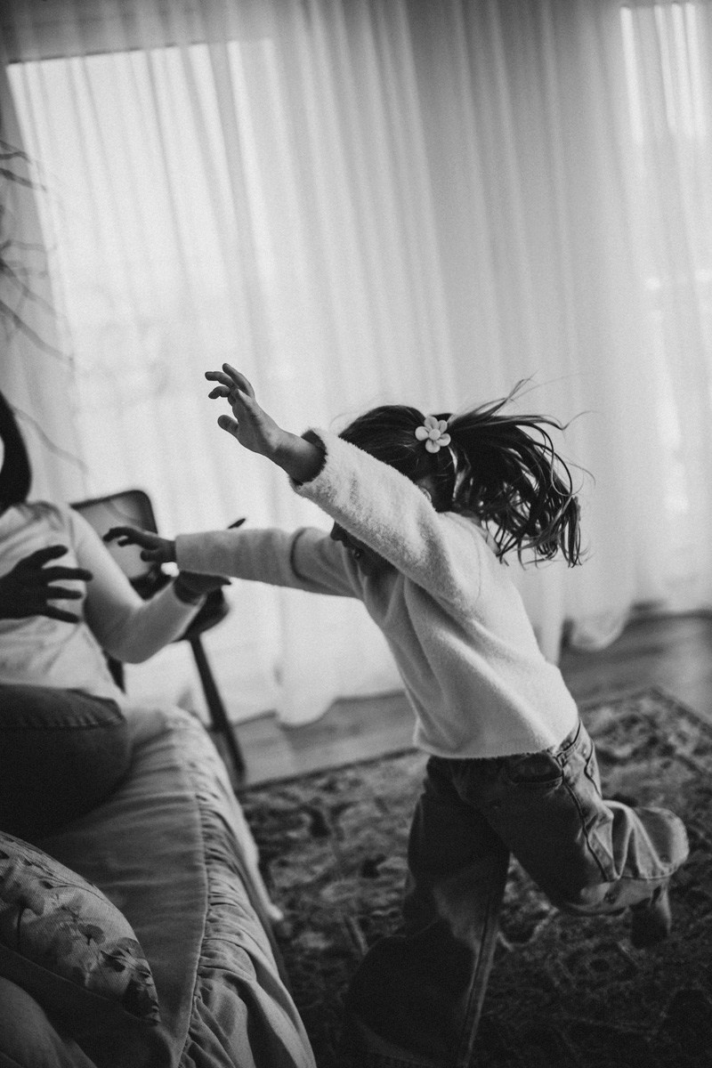 Miljana, Danka i Ilija — fotografisanje MAMINO. Deciji i porodicni fotograf u Beogradu Oksana Skendzic