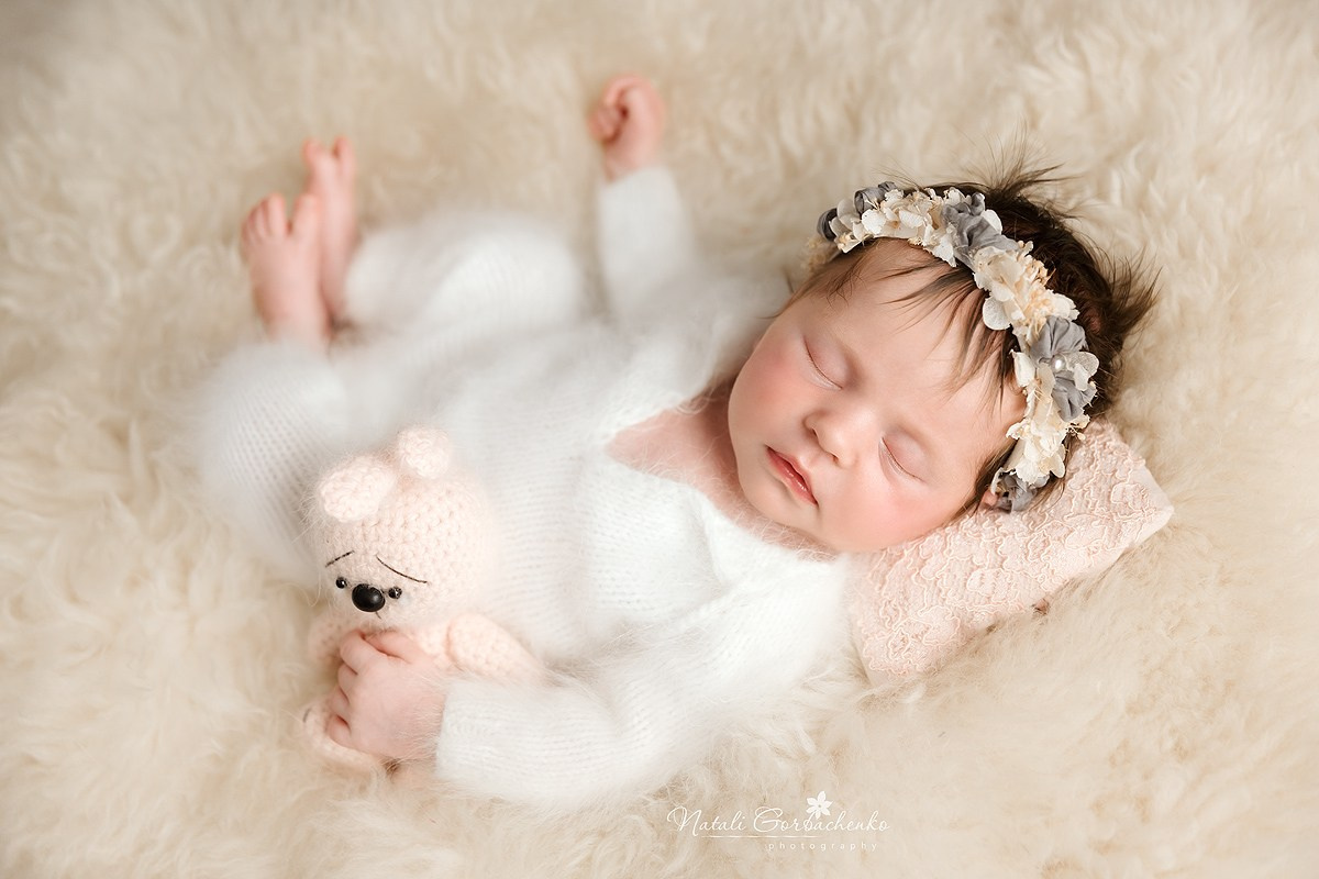 Новонароджені малюки. Дитячий, сімейний, а також newborn фотограф і викладач у Києві Наталія