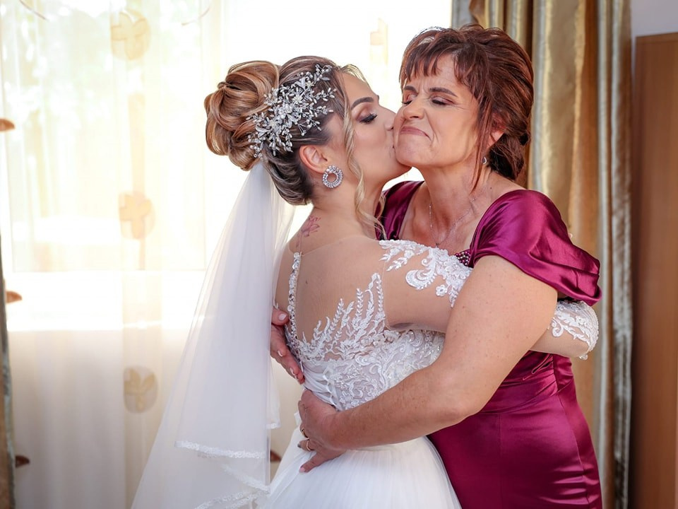 Iulia & Lucian. Fotograf Nuntă Constanța - Moments by Gub