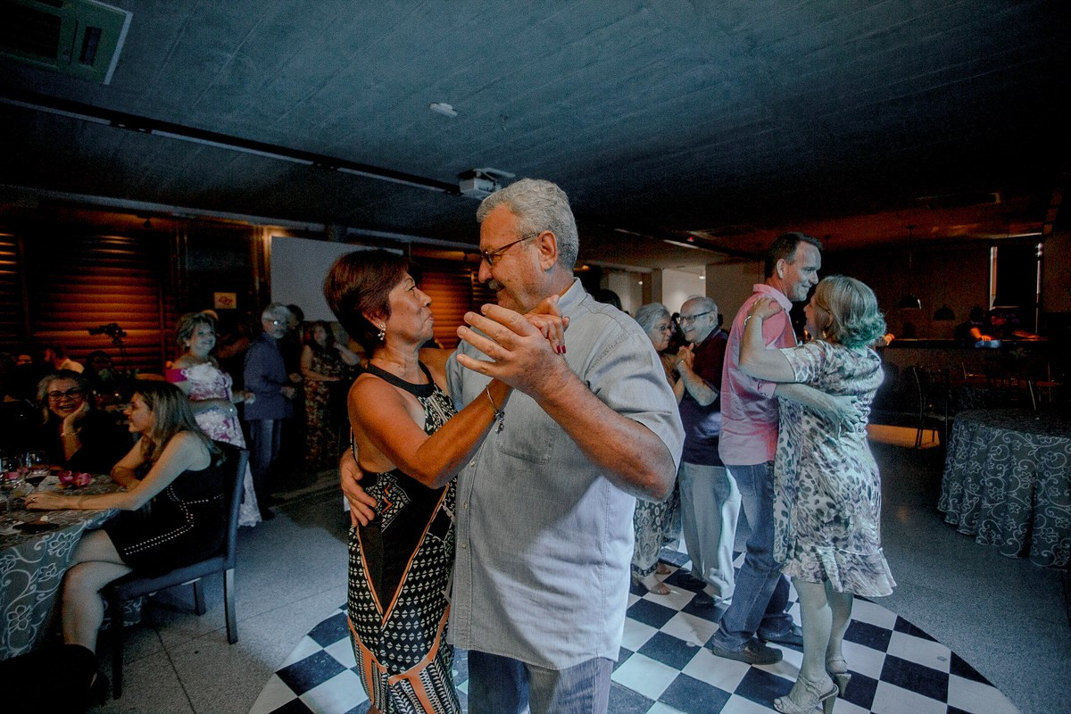 Waldeana - 70 anos. Fotógrafa de Eventos em São Paulo e Sorocaba Kika Damasceno