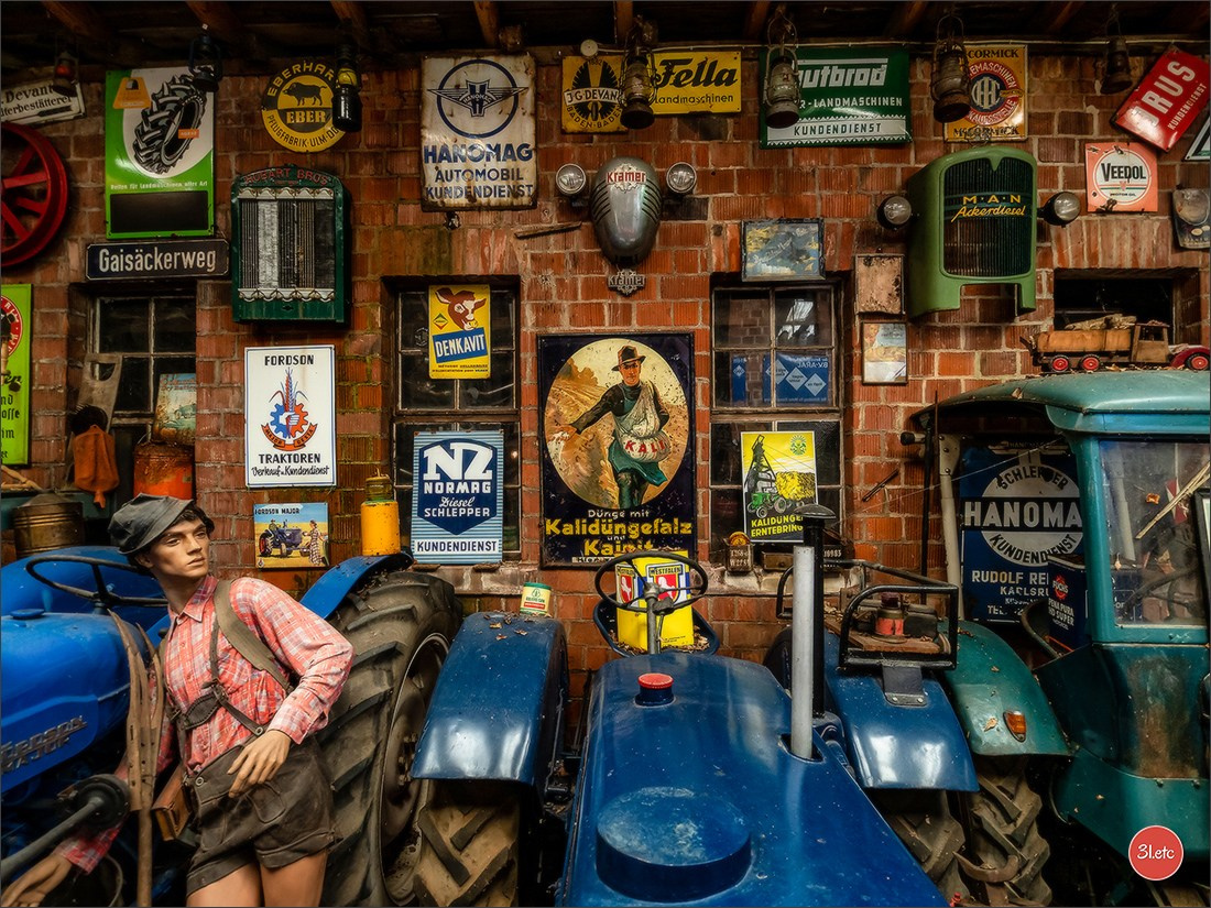 Удивительное место - частный музей старинного хлама - Fahrzeugmuseum. Photographe à Strasbourg | Portraits, Studio, Enfants, Événements