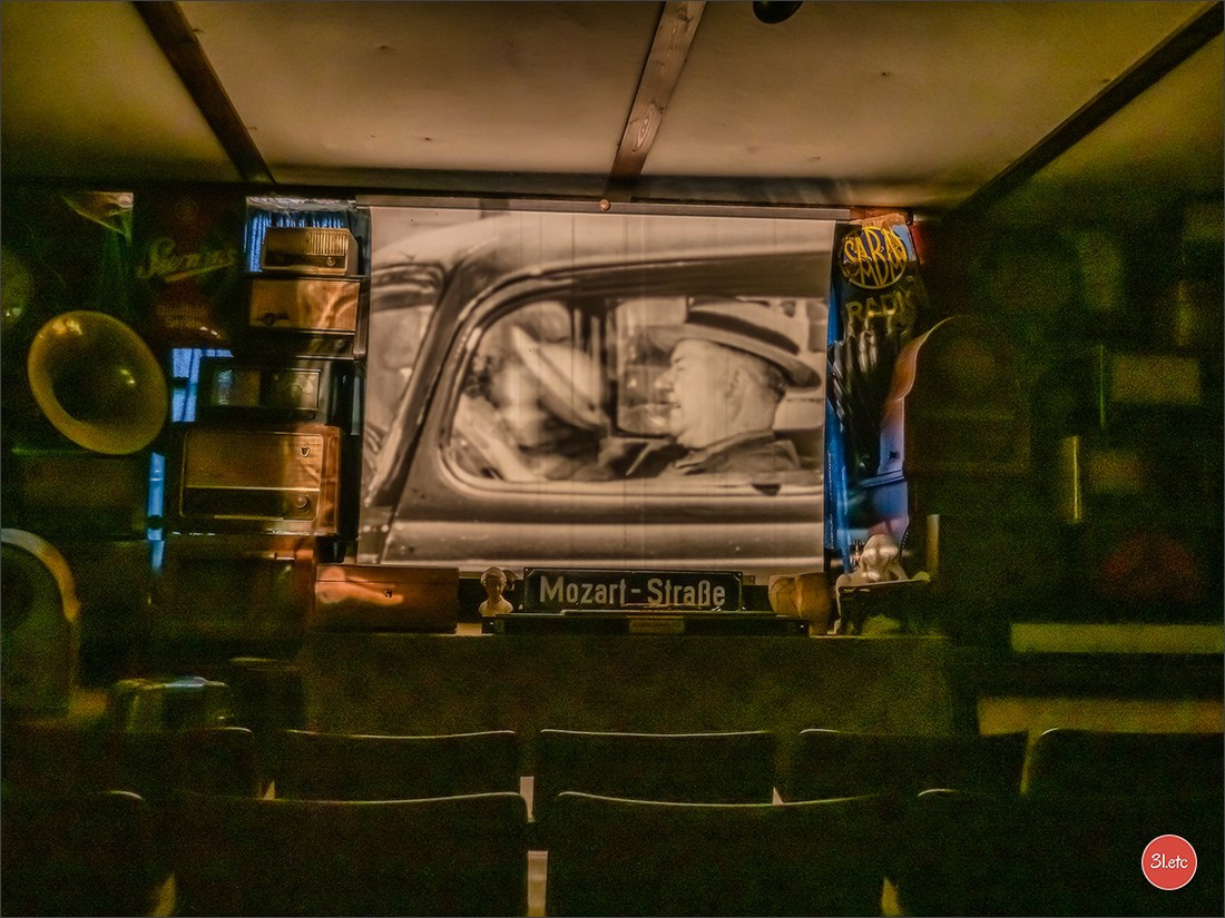 Удивительное место - частный музей старинного хлама - Fahrzeugmuseum. Photographe à Strasbourg | Portraits, Studio, Enfants, Événements