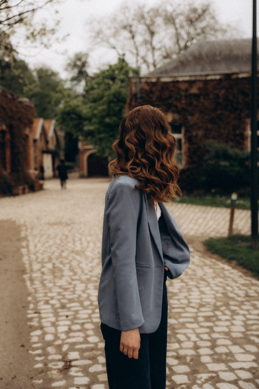 Female portrait session. Little Birdie – Jouw familie- en huwelijksfotograaf in België en daarbuiten