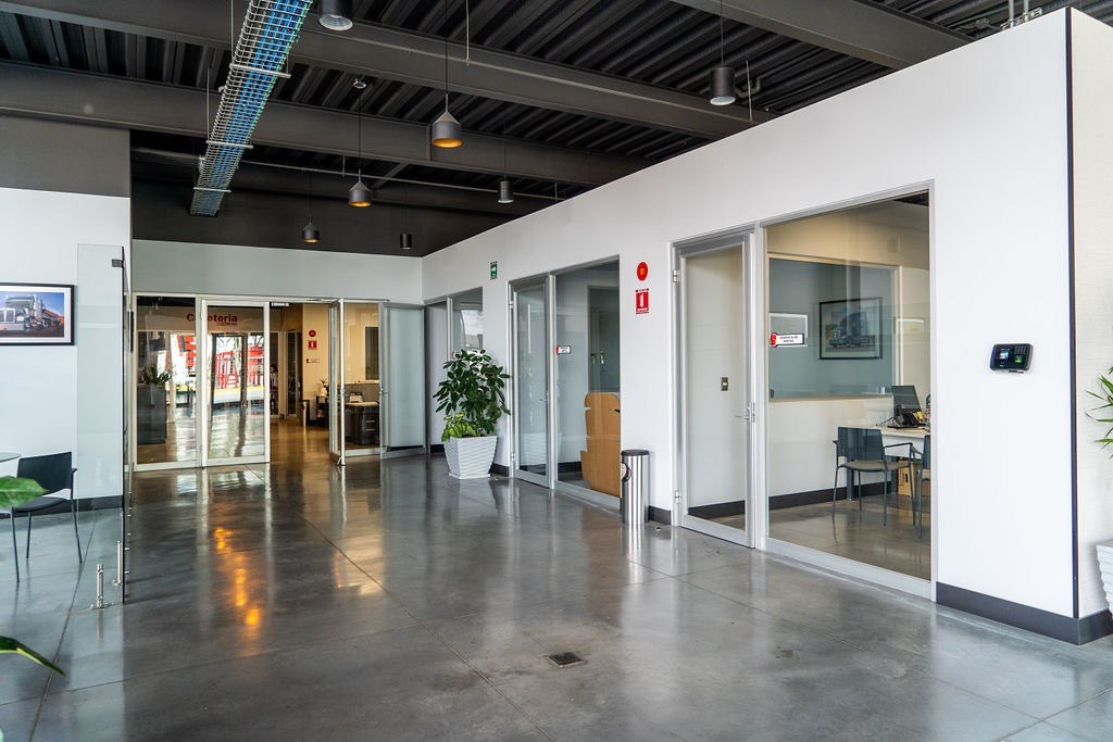 Kenworth Instalaciones. Alex Martínez Fotógrafo | Bodas, retratos y eventos en Tijuana