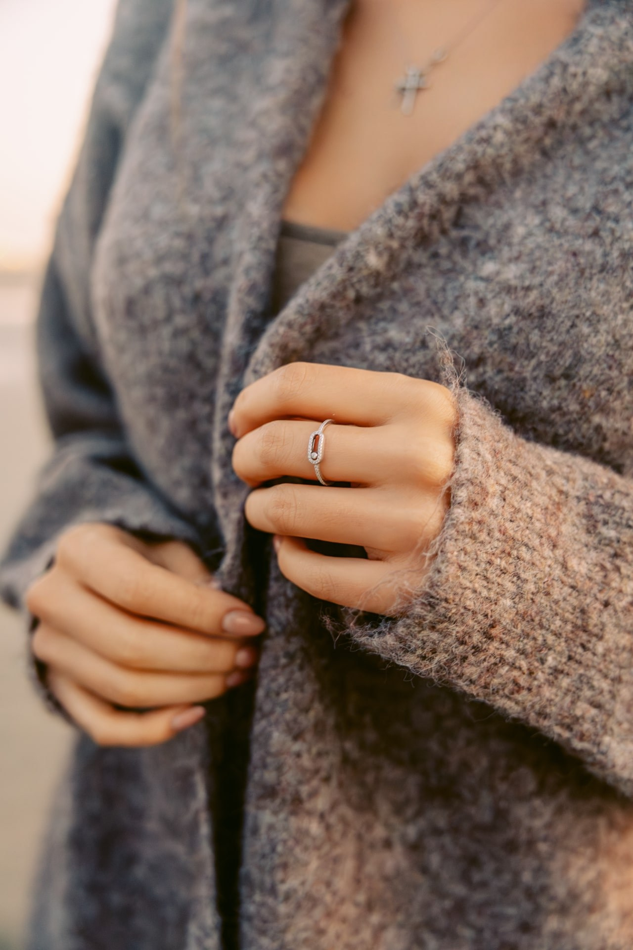 Natural portraits by the sea and in Dutch parks. Romantic & Soulful Photography by Natalia Olhova in Rotterdam