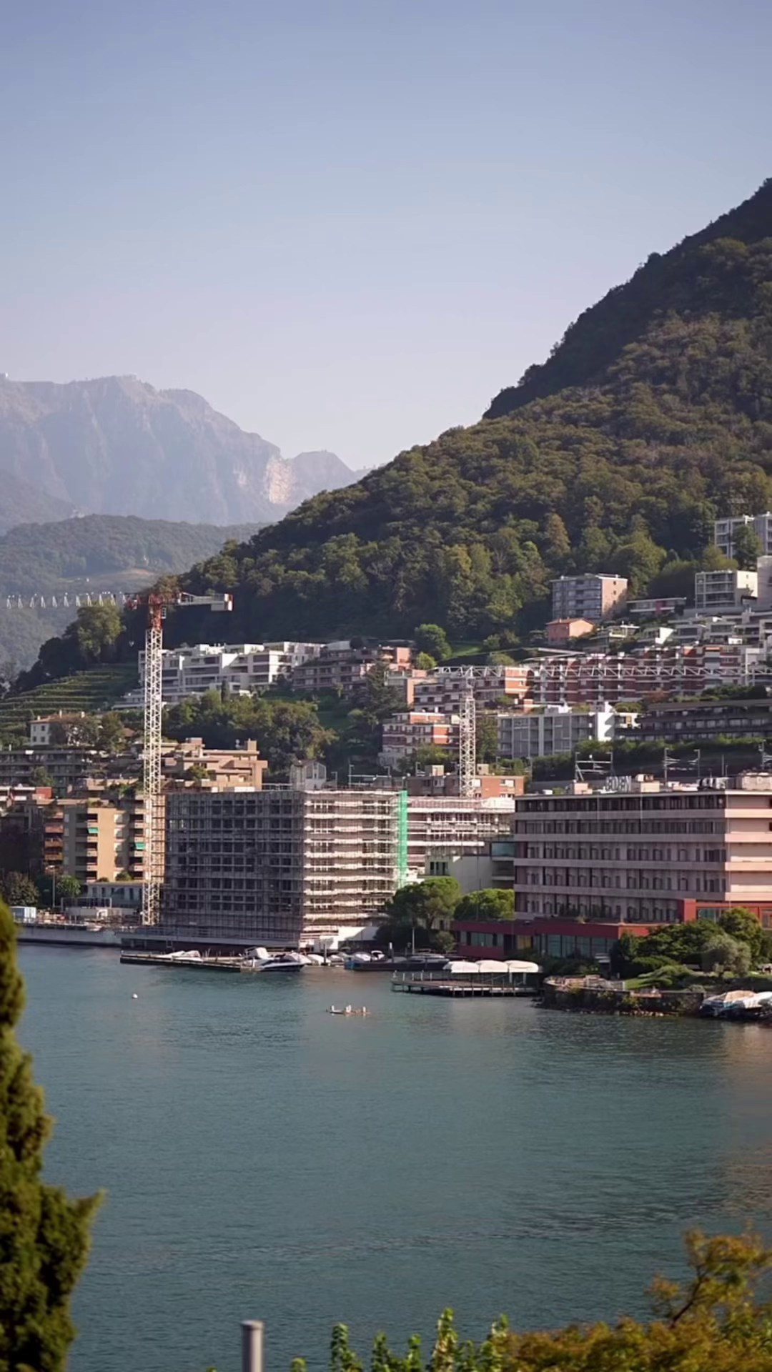 FASHION WEEK COVERAGE. Julia Di |Fashion streetstyle photographer|videomaker in Milan & Paris