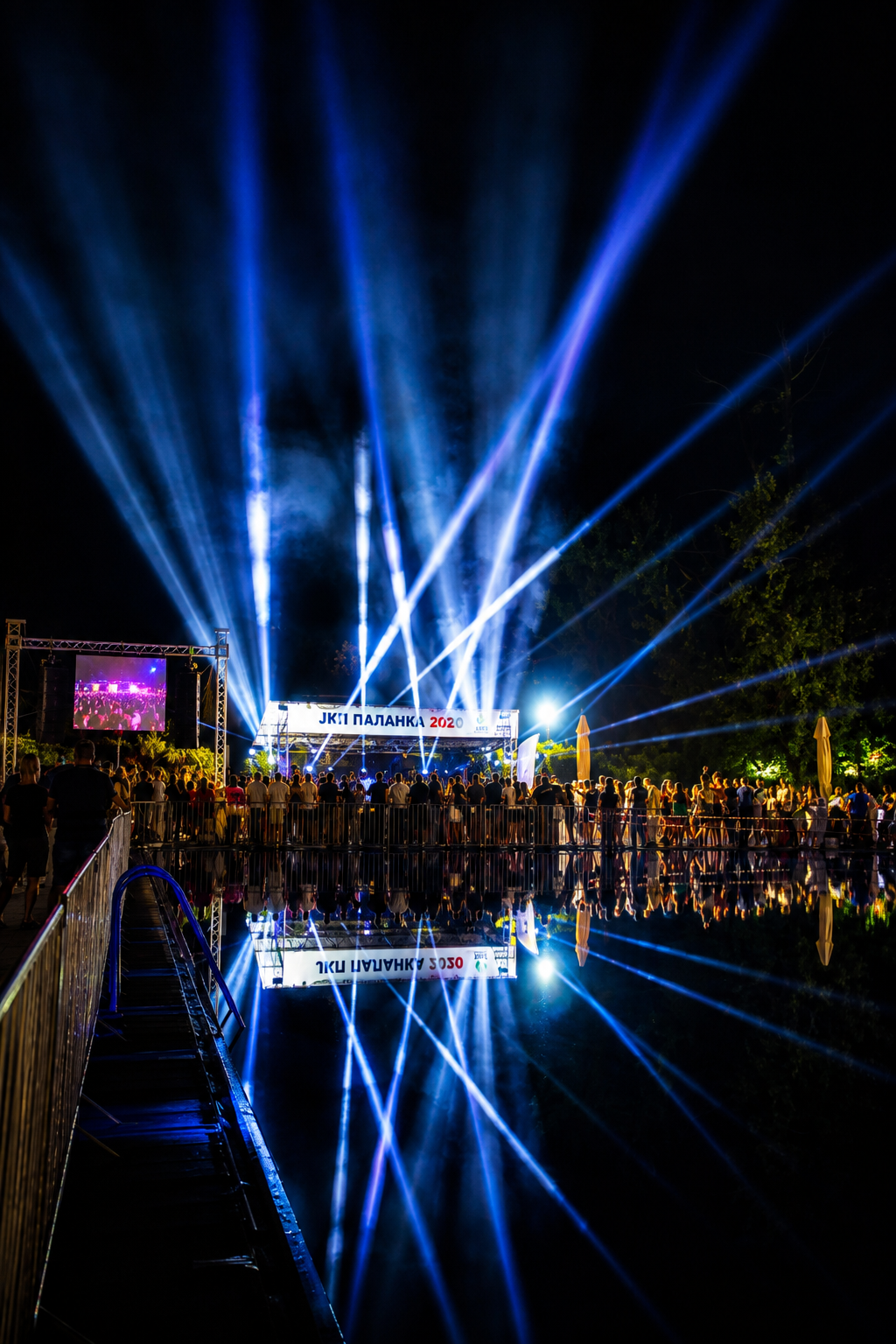 Koncert Dženana Lončarevića. Foto Simic Jagodina