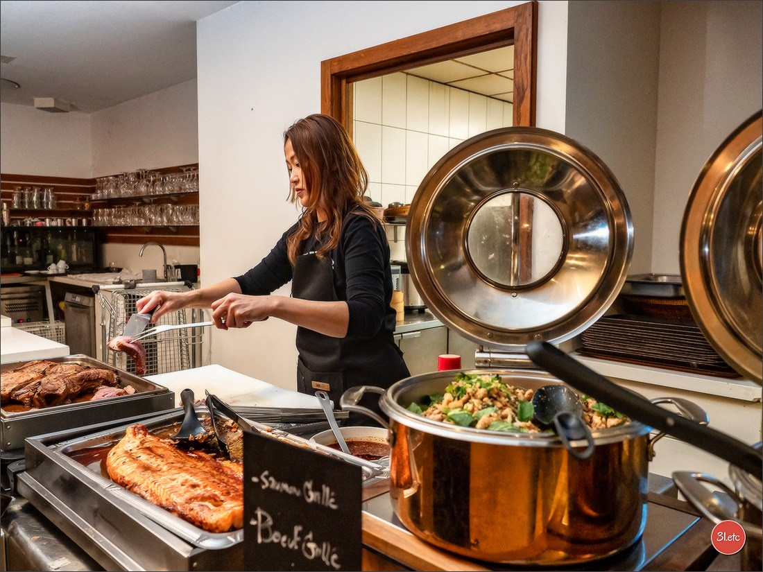 New Year 2025 in Manicook restraunt. Photographe à Strasbourg | Portraits, Studio, Enfants, Événements