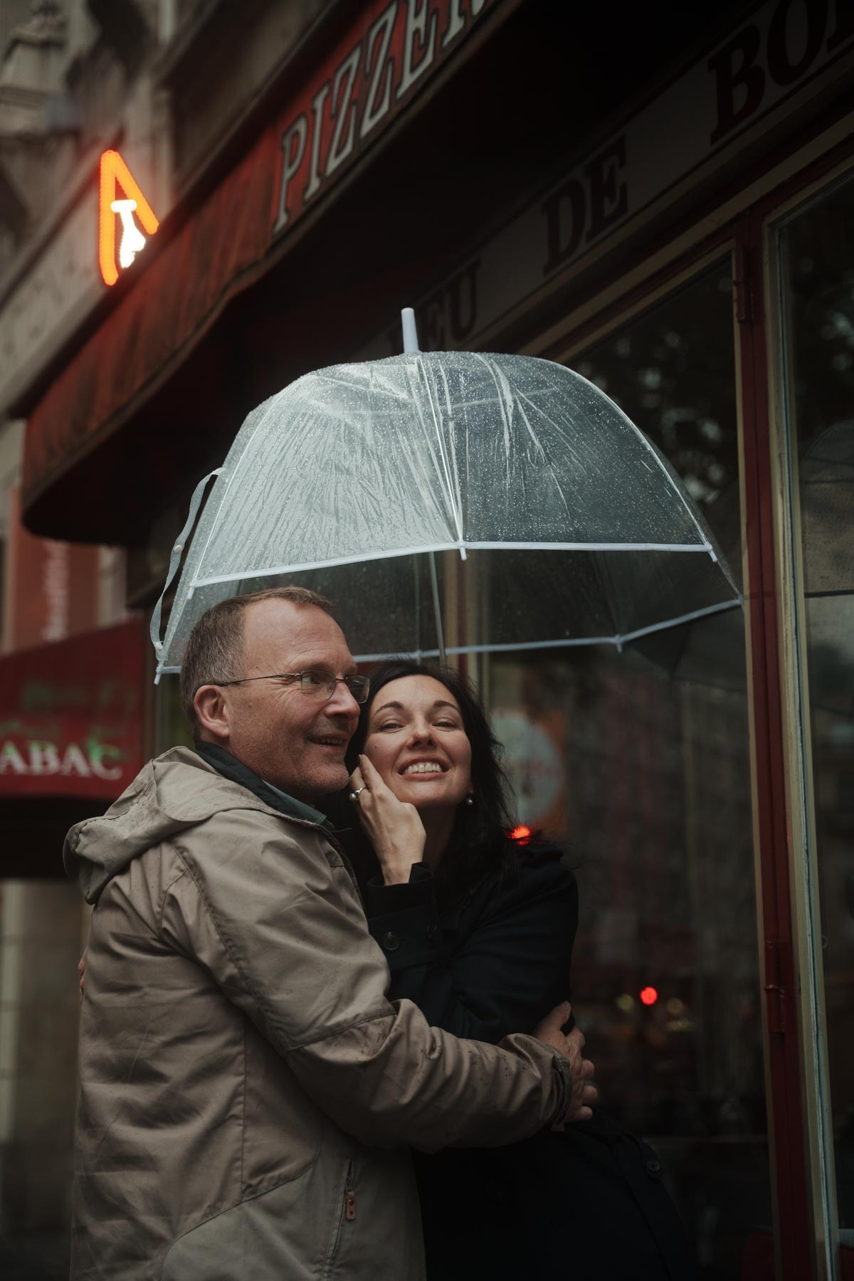 Katerina & Åge in rainy Paris. Фотограф в Париже Полина Осипова