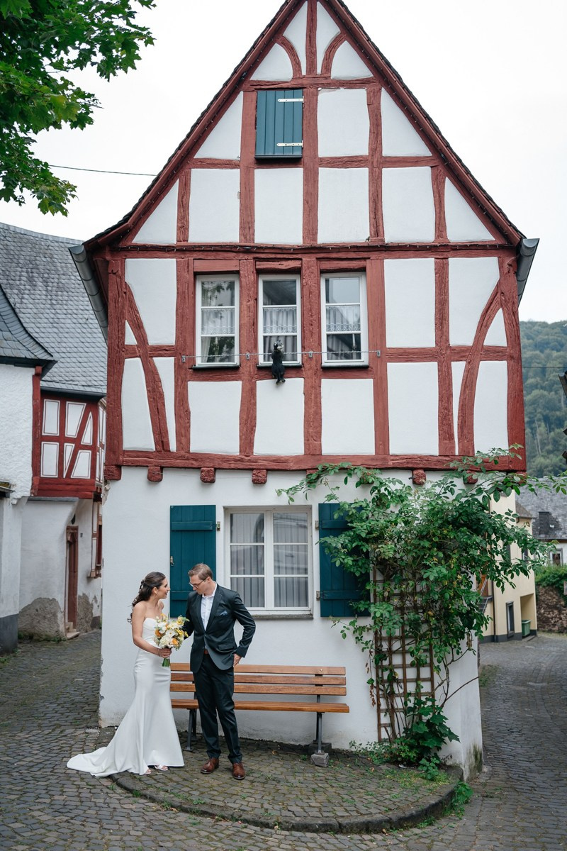 Wedding on a Boat on Mosel River in Beilstein. Wedding photographer & videographer in Germany and Frankfurt | Denis Mirosnik