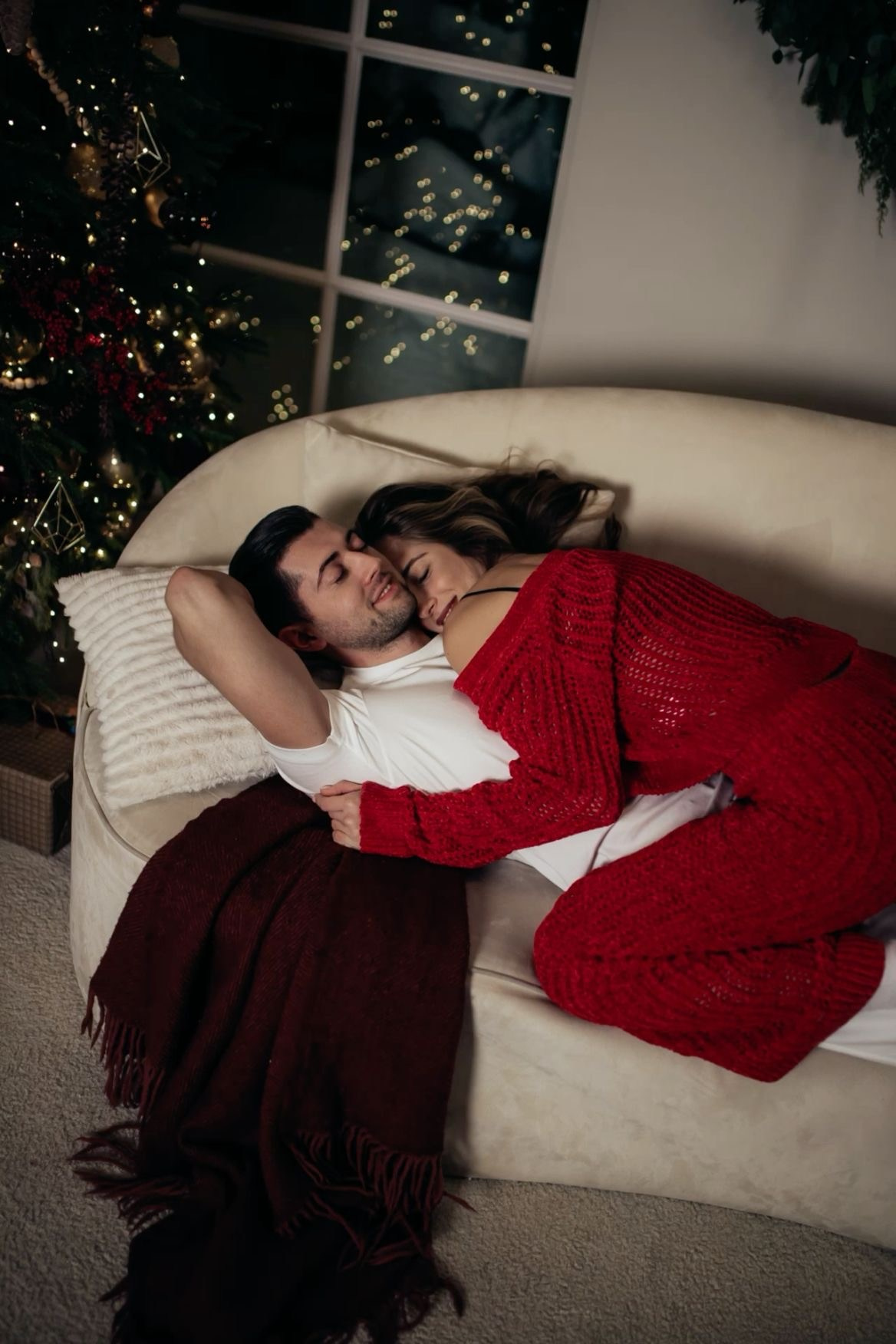 IDEEN FÜR KLEIDUNG FÜR EIN WEIHNACHTSFOTOSHOOTING. Фотограф Лейпциг