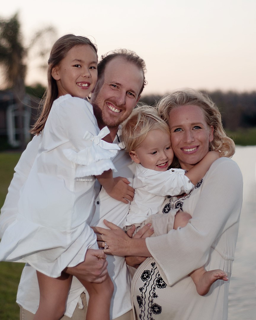 Maternity with family. Portrait, kids and family photographer in Wesley Chapel Alina Alice Osipova