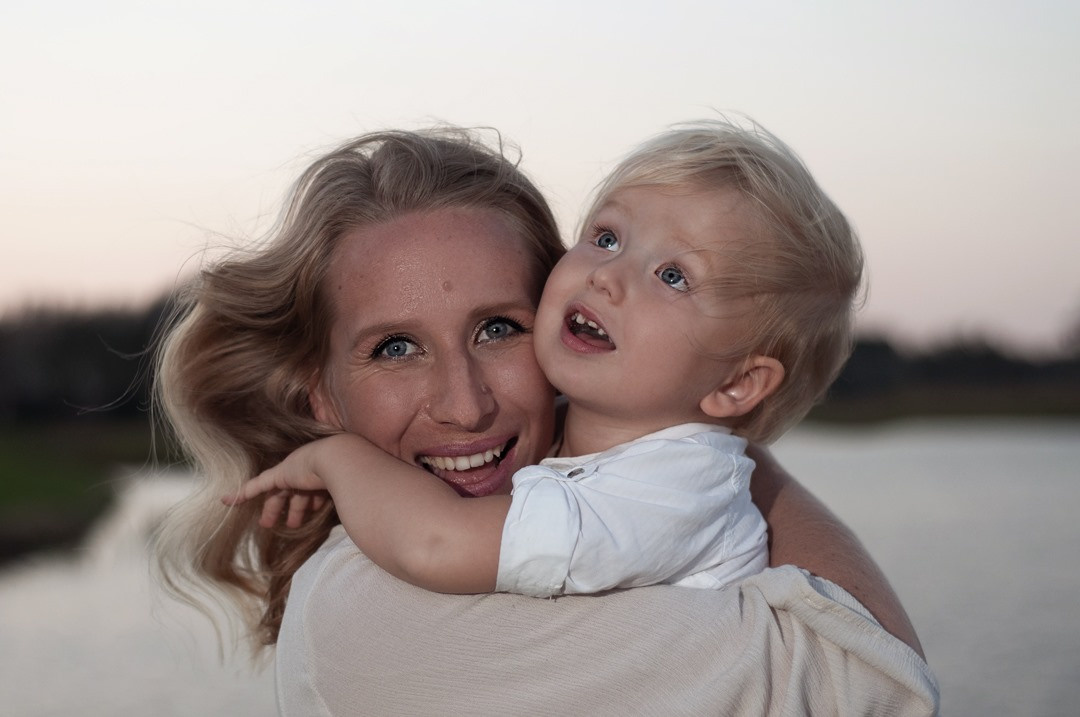 Maternity with family. Portrait, kids and family photographer in Wesley Chapel Alina Alice Osipova