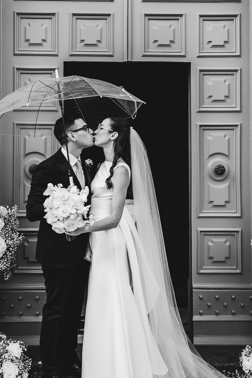 Fotografa di matrimonio a Milano e in Lombardia. Racconto matrimoni con uno stile naturale, elegante e senza pose forzate