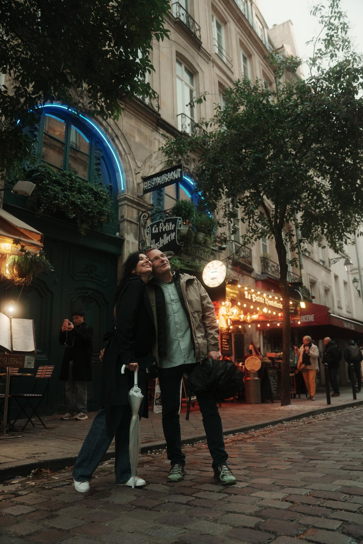 Katerina & Åge in rainy Paris. Фотограф в Париже Полина Осипова