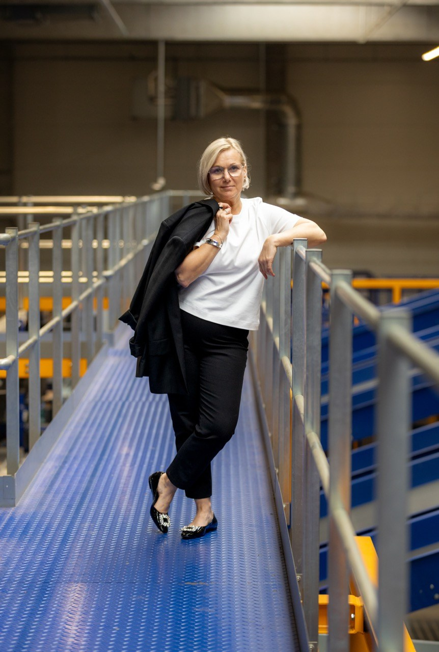 Korporátní a firemní fotografie. Dana Lišková — Empathetic Photographer | Introspective Artist |Neurodivergent Coach | Founder of Artepy.cz