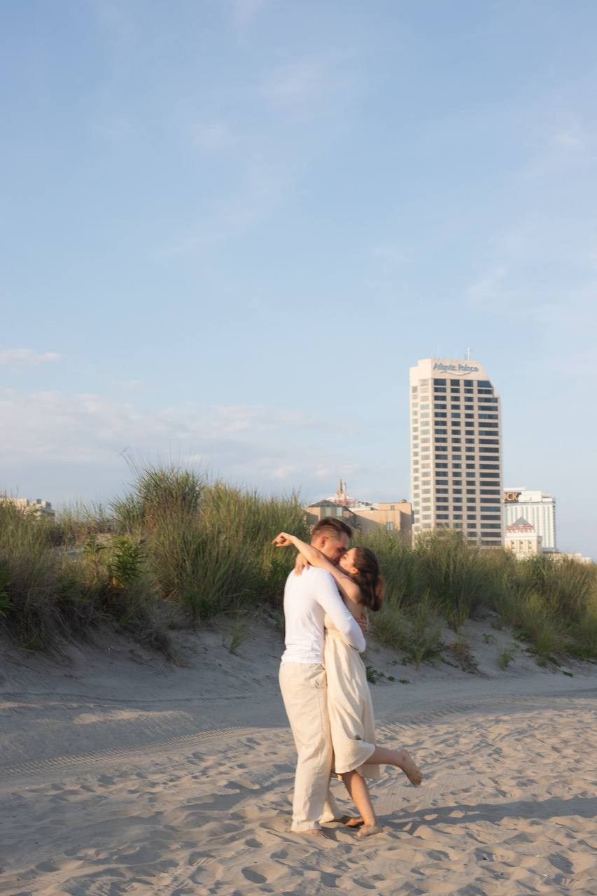 Beach pre wedding. Wedding Photographer & Videographer