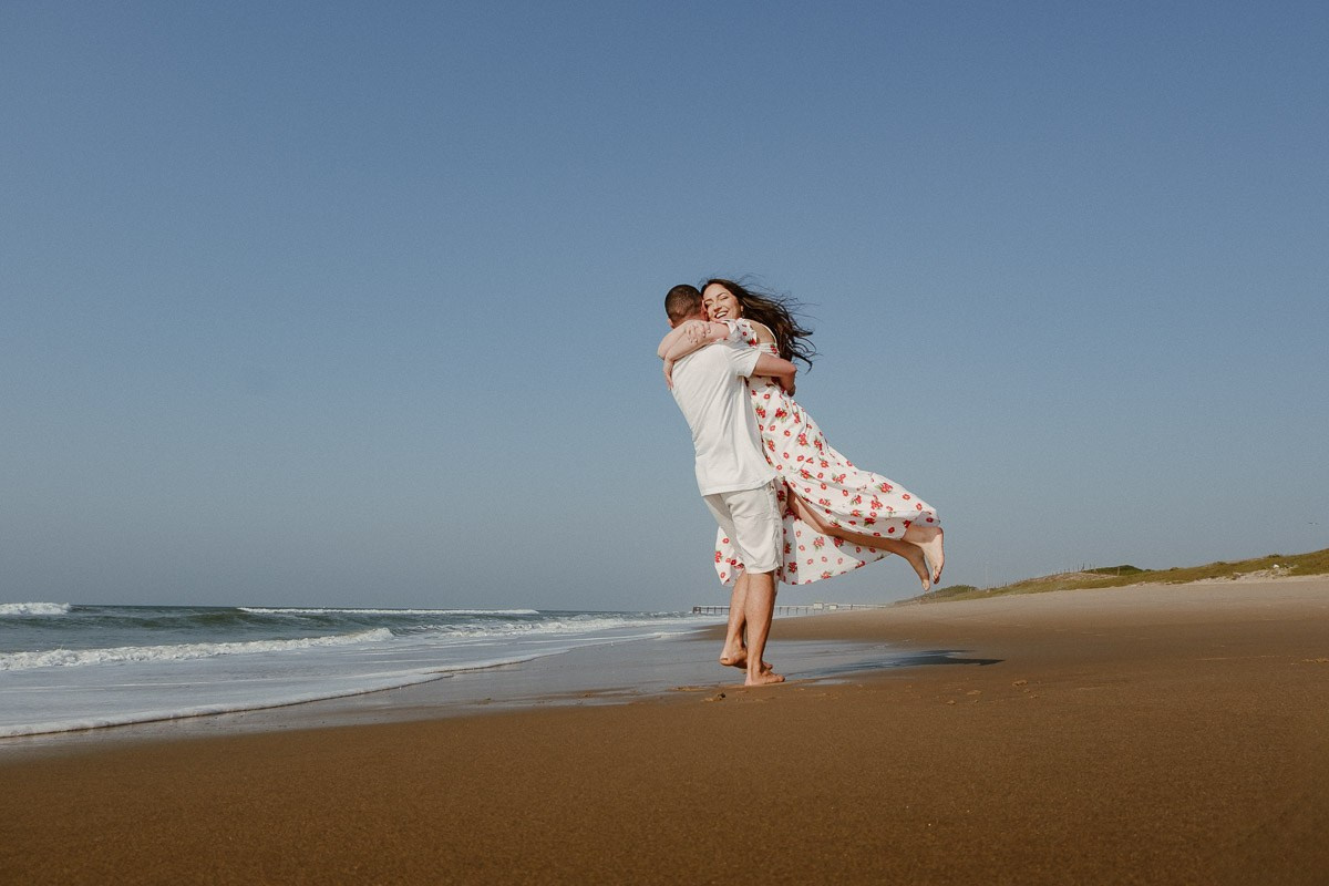 Capturando o Amor de Barbára e Vinicius à Beira-Mar. Marcus Monteiro Fotografia