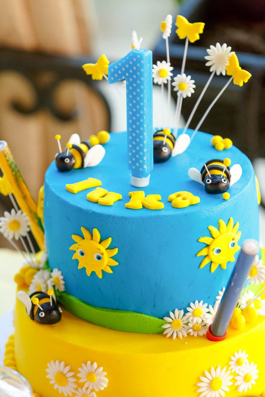 Unikatna rođendanska torta za dečju proslavu prvog rođendana.