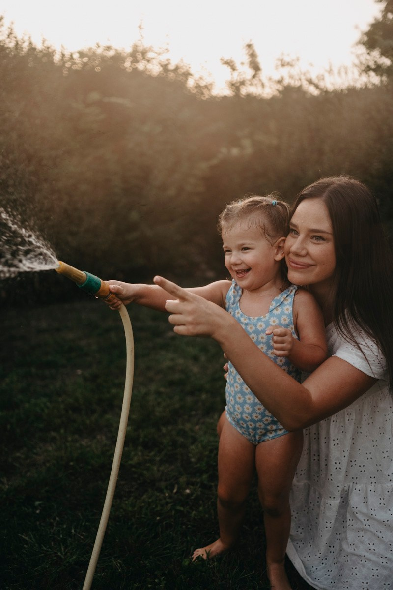 Jelena, Milos, Lena i Viktor / porodicno fotografisanje. Deciji i porodicni fotograf u Beogradu Oksana Skendzic