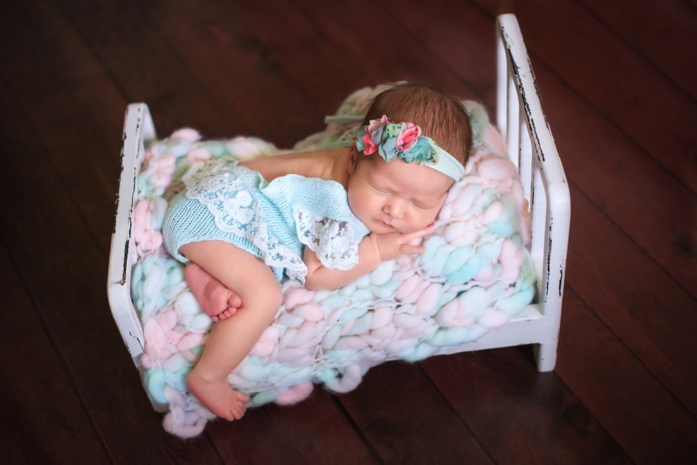 Sesja noworodkowa dla dziewczynki w Trójmieście - Natalia Lucko